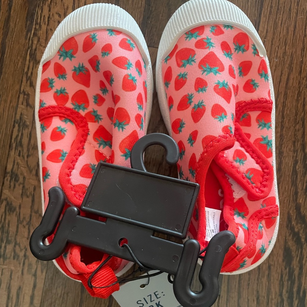 DC Heart Pattern Pink and Red Sneakers